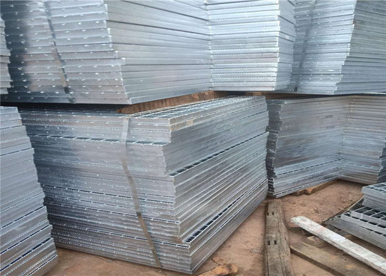 Plate Thickness 2.5mm Platform Serrated Steel Grating
