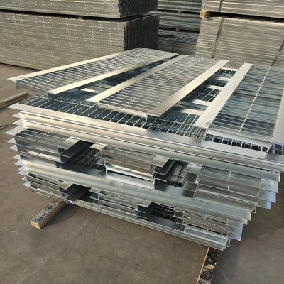 G304/30/100 Hot Galvanized Grating Angle steel Trench Cover For Car Parking