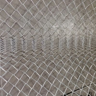 Customized Post High Strength 6ft Tall Chain Link Fence For Security