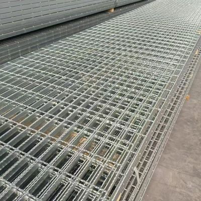 溶接 さ れ た 鉄 の 格子: 強固 で 耐久 し て 信頼 できる 建築