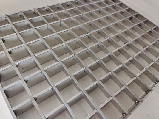 30mm ベアリング アルミオープンバーグリッド オープン メッシュ 産業用耐腐食 900x3000mm