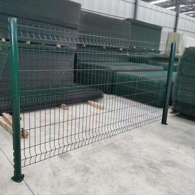 60x60mm ポスト サイズ PVC コーティング 耐久的なセキュリティのために 熱線網のフェンス