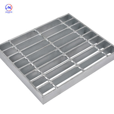 長い持続する排水性能のためのTwist Steel Walkway Grating Gully Grade Q345