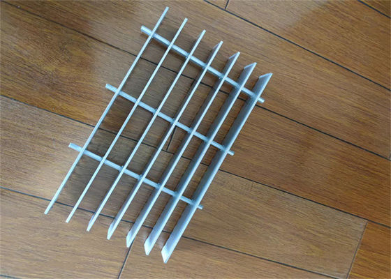 建築材料6063 T6アルミニウム棒格子の屋根の安全通路